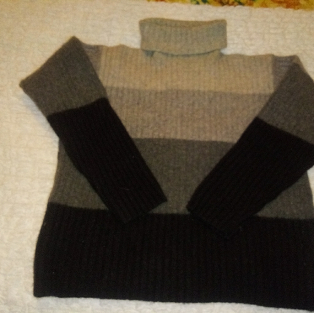 Unisex turtleneck sweater